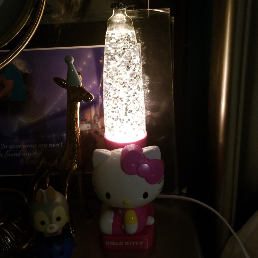 Hello kitty glitter lava lamp